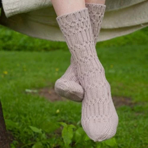 Quince & Co Cross Rib Socks -  PDF