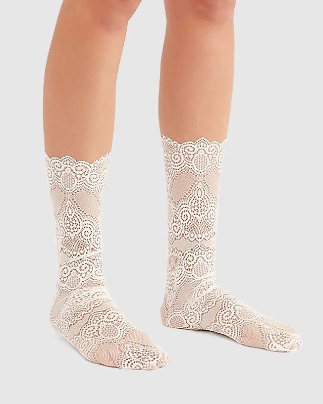 Scollaped Lace Socks - White