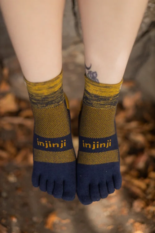 Spaced Dyed Trail Mini Crew Toe Socks