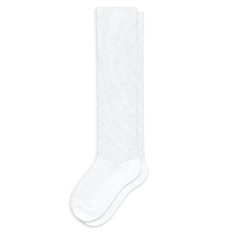 White EasyStretch™ Diabetic Socks